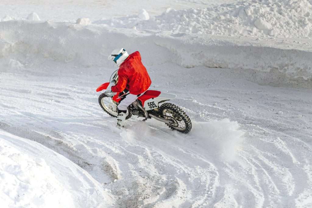 Top 7 Winter Motorcycle Riding Safety Tips (1)