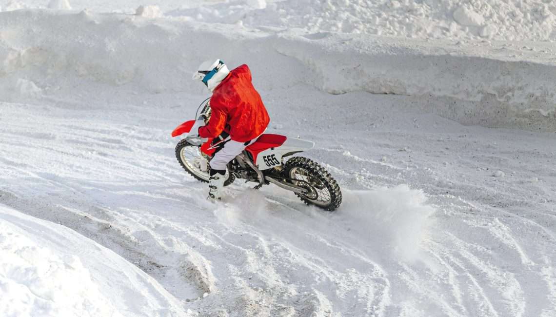 Top 7 Winter Motorcycle Riding Safety Tips (1)